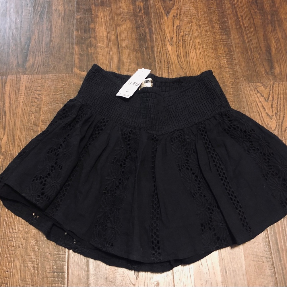 LF Mid/High-Waisted Skort in Black Crochet